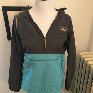 LL Bean mountain anorak size xs